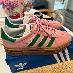 ADIDAS gazelle bold pink/green combo size 8.5